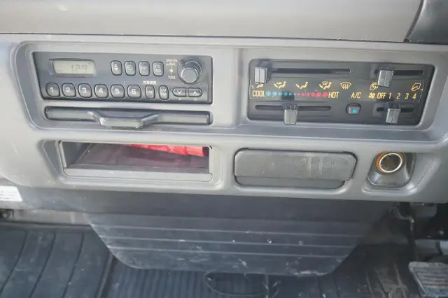 いすゞ エルフ KR-NPR72PR(2WD)の写真47