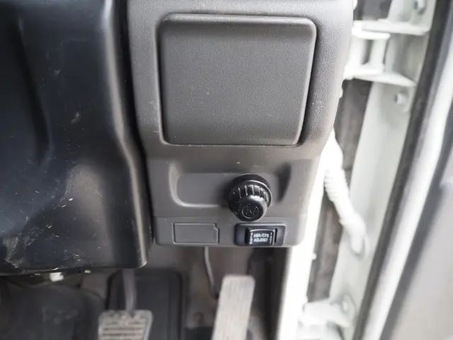 いすゞ エルフ KR-NPR72PR(2WD)の写真48
