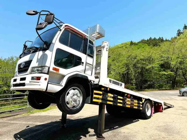 ＵＤ コンドル BDG-PK37C(2WD)の写真1