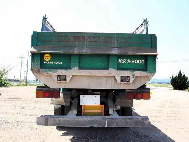 UD クオン ADG-CW4ZL(6x4)の写真4