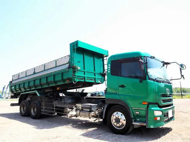 UD クオン ADG-CW4ZL(6x4)の写真7