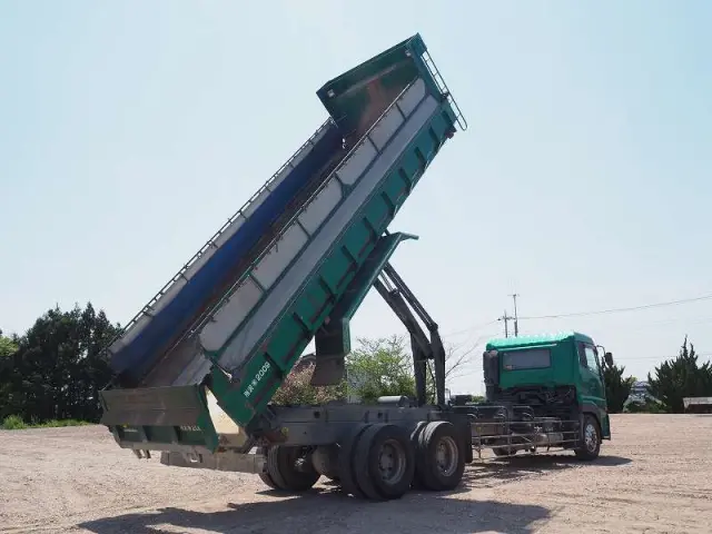 UD クオン ADG-CW4ZL(6x4)の写真12