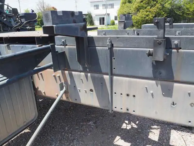 UD クオン ADG-CW4ZL(6x4)の写真29