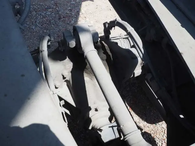 UD クオン ADG-CW4ZL(6x4)の写真40