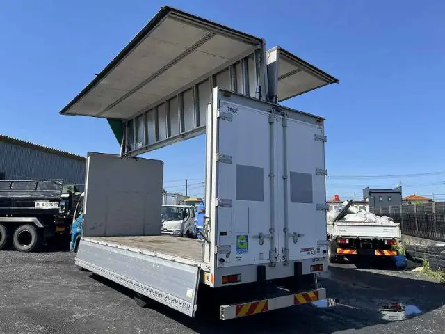 三菱 キャンター TKG-FED90改(2WD)の写真11