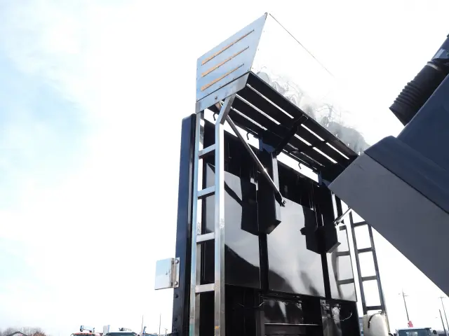 三菱 スーパーグレート QPG-FS64VZ(8x4)の写真11