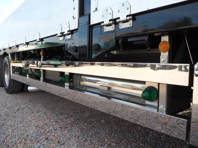 三菱 スーパーグレート QPG-FS64VZ(8x4)の写真16