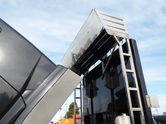 三菱 スーパーグレート QPG-FS64VZ(8x4)の写真39