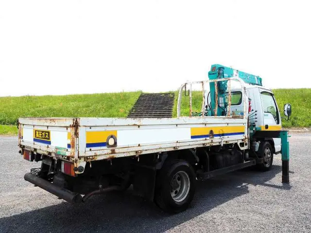 いすゞ エルフ PB-NKR81AR(2WD)の写真5