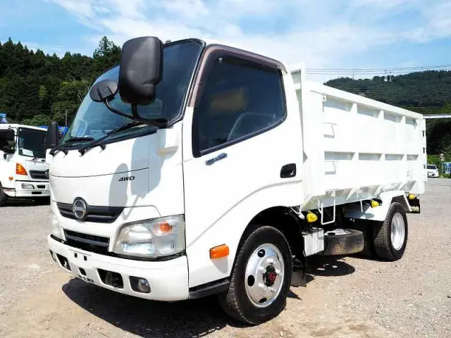 日野 デュトロ TKG-XZC675T(4WD)の写真1