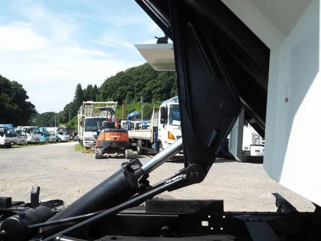 日野 デュトロ TKG-XZC675T(4WD)の写真35