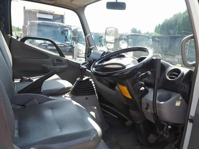 日野 デュトロ TKG-XZC675T(4WD)の写真47