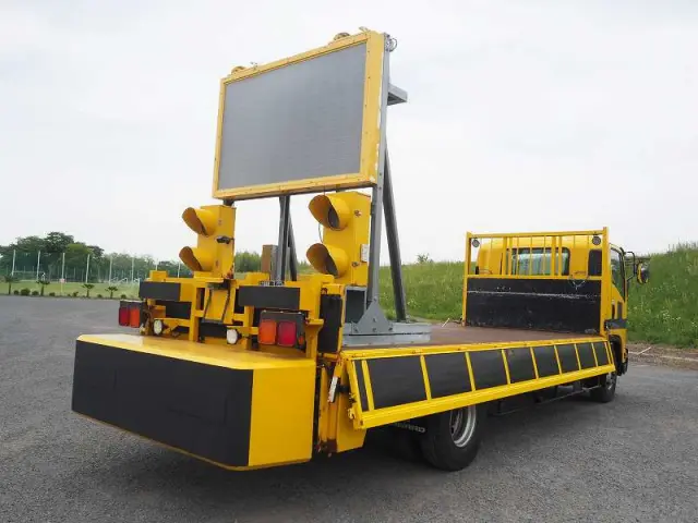 いすゞ エルフ TKG-FRR90S1(2WD)の写真10