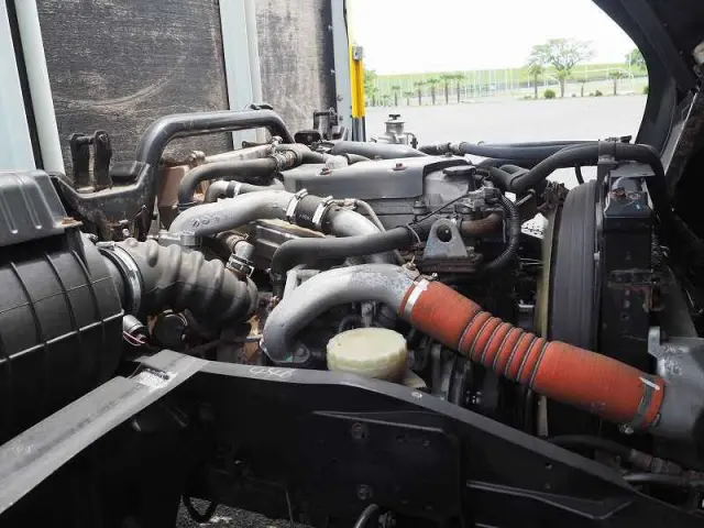 いすゞ エルフ TKG-FRR90S1(2WD)の写真33