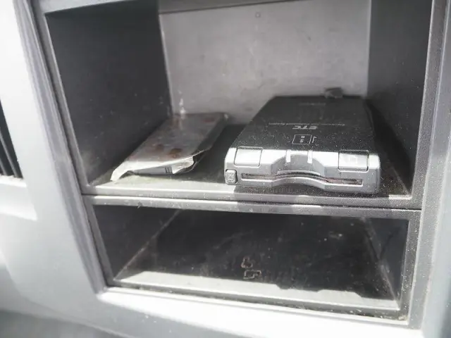 いすゞ エルフ TKG-FRR90S1(2WD)の写真45