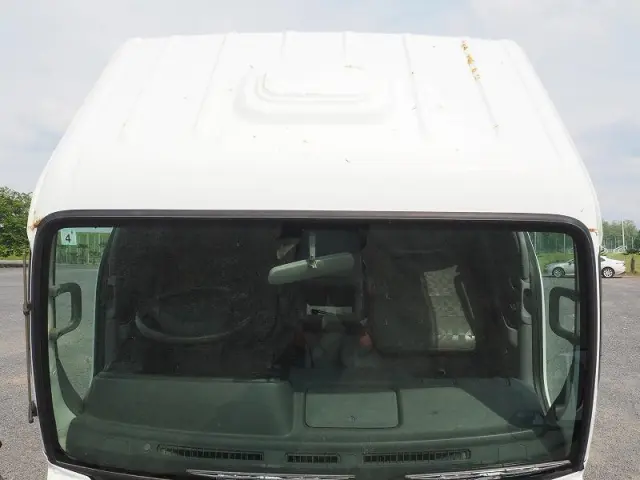 いすゞ エルフ PB-NKR81AR(2WD)の写真38