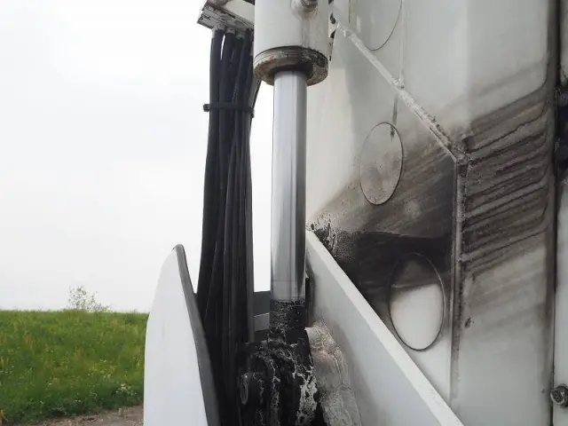 日野 デュトロ BDG-XZU304X(2WD)の写真13