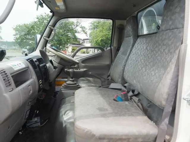 日野 デュトロ BDG-XZU304X(2WD)の写真45