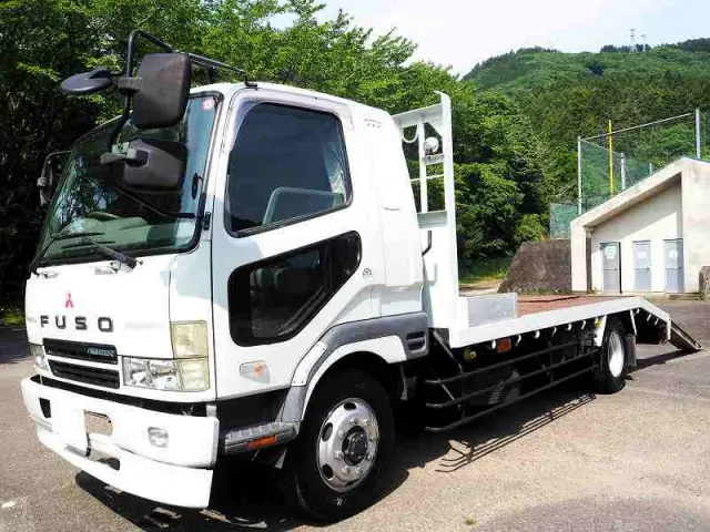 三菱 ファイター PJ-FK61FHZ(2WD)の写真1