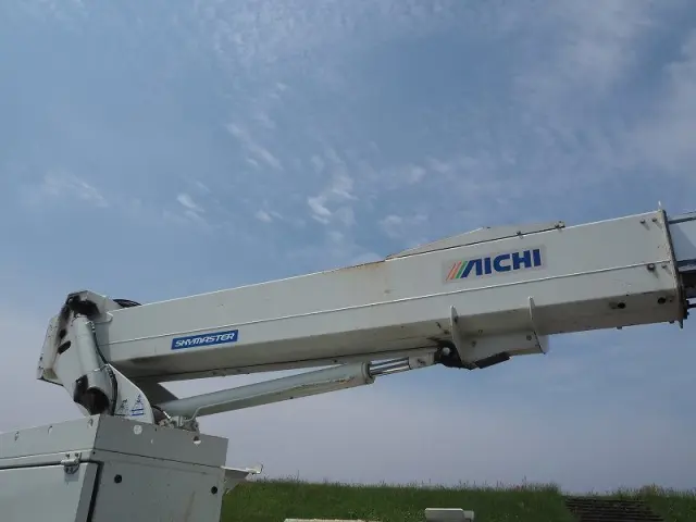 いすゞ エルフ TPG-NKS85AN(4WD)の写真16