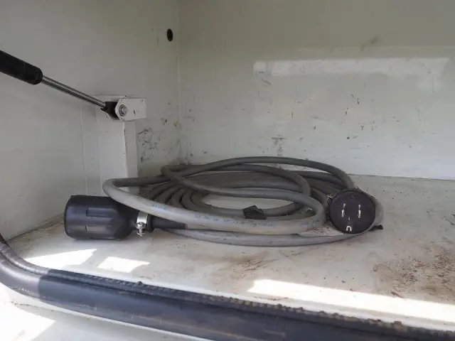 いすゞ エルフ TPG-NKS85AN(4WD)の写真36