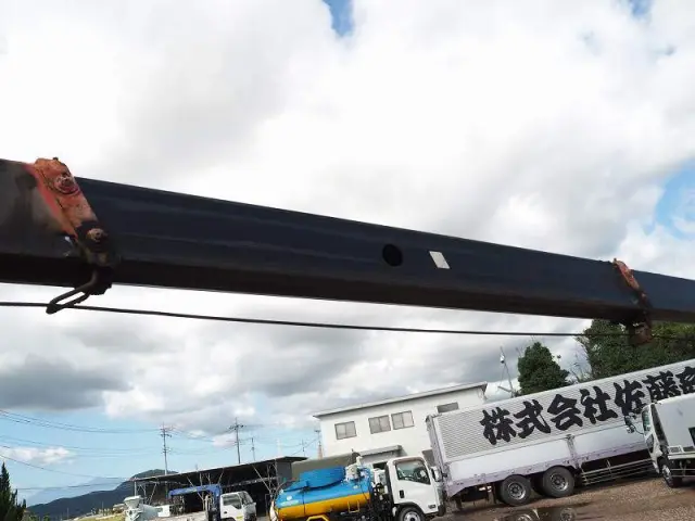 いすゞ エルフ BDG-NPS85AR(4WD)の写真18