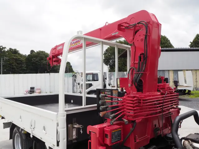 いすゞ エルフ BDG-NPS85AR(4WD)の写真18