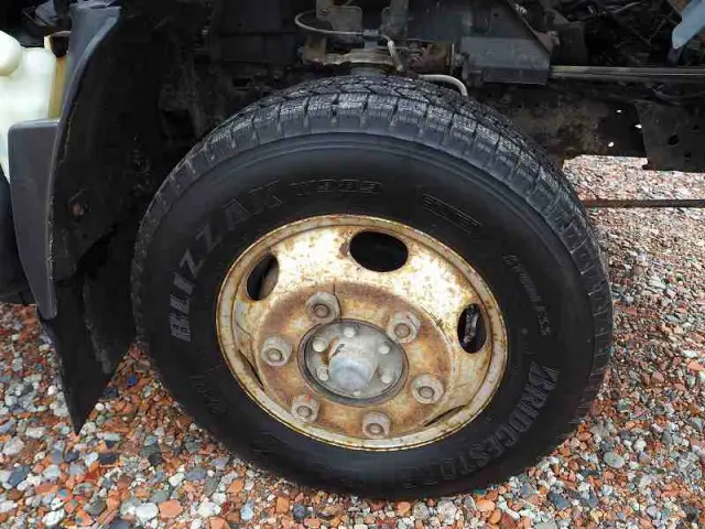 いすゞ エルフ BDG-NPS85AR(4WD)の写真24