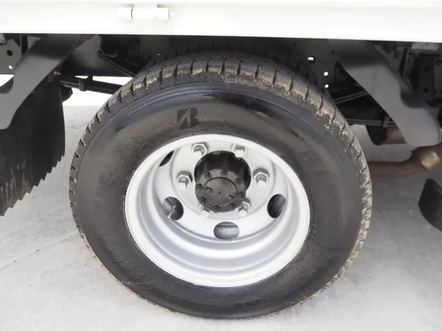 いすゞ エルフ BDG-NPS85AR(4WD)の写真26