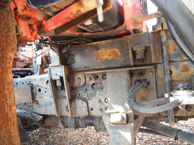 いすゞ エルフ BDG-NPS85AR(4WD)の写真37