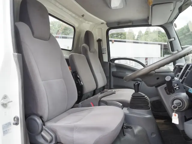 いすゞ エルフ BDG-NPS85AR(4WD)の写真43