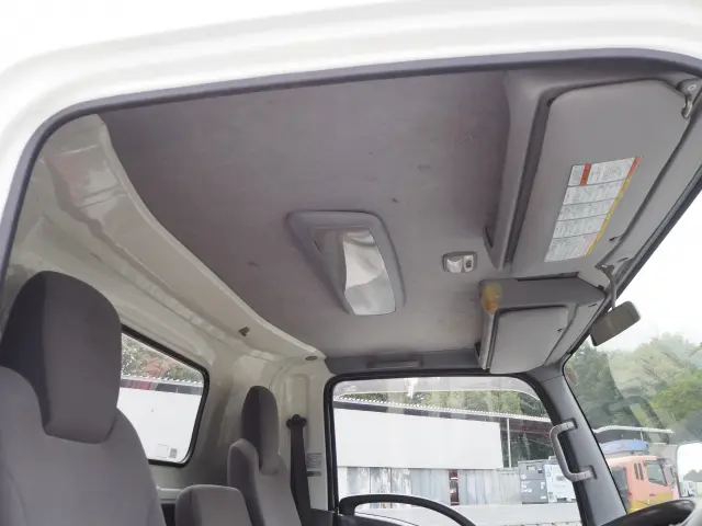 いすゞ エルフ BDG-NPS85AR(4WD)の写真44