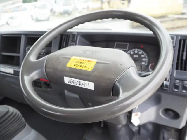 いすゞ エルフ BDG-NPS85AR(4WD)の写真45