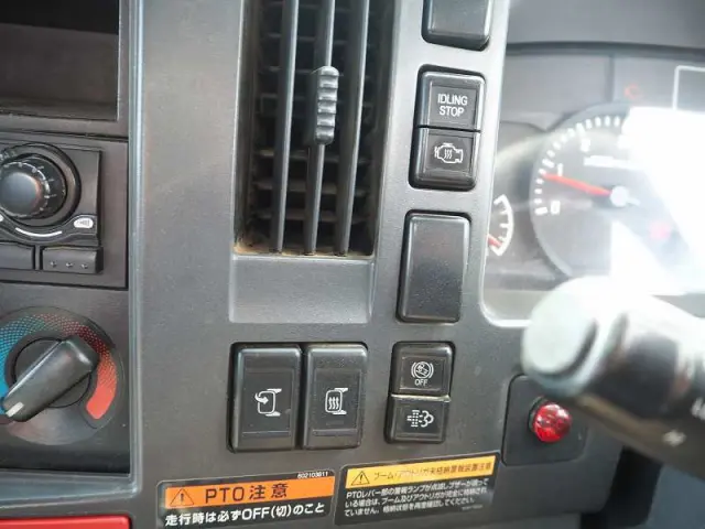 いすゞ エルフ BDG-NPS85AR(4WD)の写真48