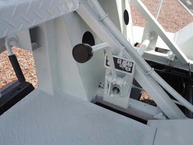 三菱 キャンター PDG-FE73D(2WD)の写真19