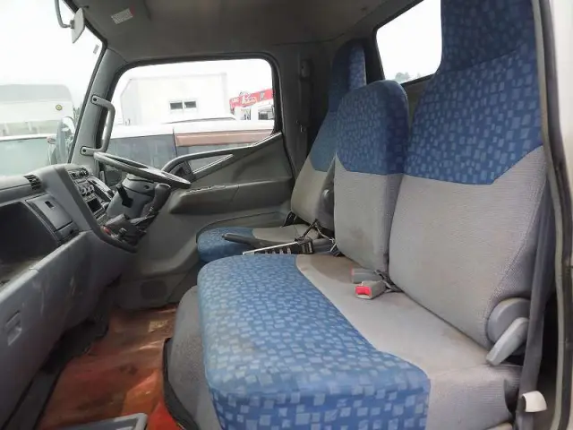 三菱 キャンター KK-FE82EE(2WD)の写真38