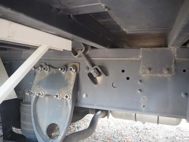 日野 プロフィア QKG-FW1EZBJ(8x4)の写真32