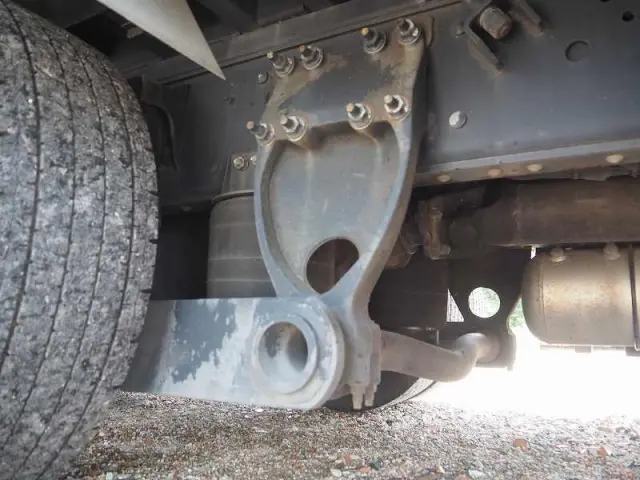 日野 プロフィア QKG-FW1EZBJ(8x4)の写真33