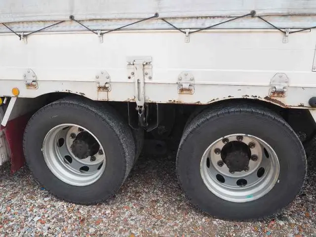 日野 プロフィア QKG-FW1EZBJ(8x4)の写真34