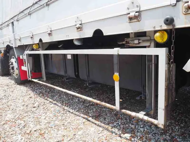 日野 プロフィア QKG-FW1EZBJ(8x4)の写真37