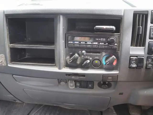 いすゞ フォワード TKG-FRR90S1(2WD)の写真48