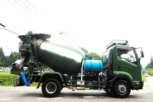 いすゞ フォワード SKG-FSR90S2(2WD)の写真6