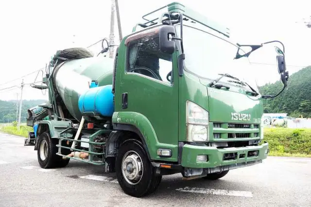 いすゞ フォワード SKG-FSR90S2(2WD)の写真7