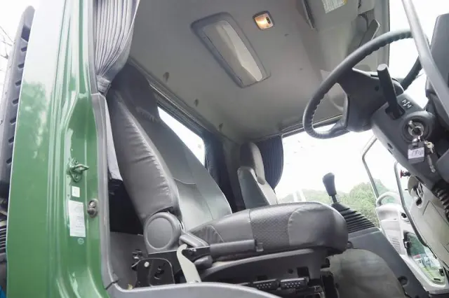 いすゞ フォワード SKG-FSR90S2(2WD)の写真48