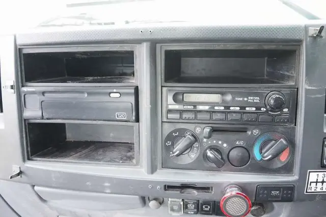 いすゞ フォワード SKG-FSR90S2(2WD)の写真49