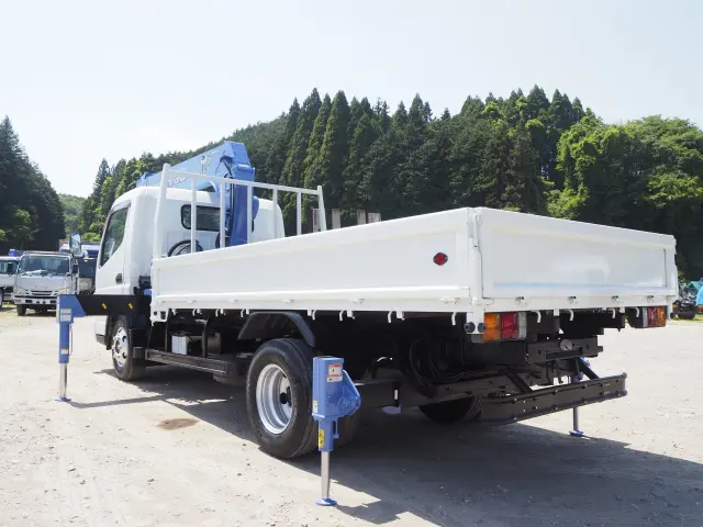 三菱 キャンター KK-FE83EEN(2WD)の写真3