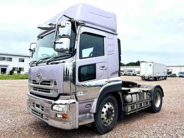 ＵＤ クオン QKG-GK5XAB(2WD)の写真1