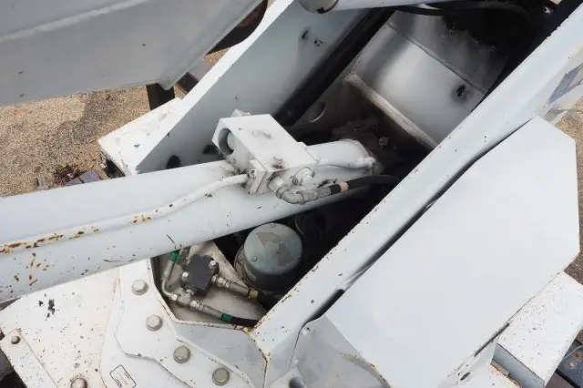 いすゞ エルフ SKG-NKR85YN(2WD)の写真30