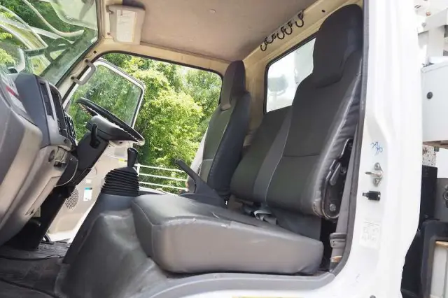 いすゞ エルフ SKG-NKR85YN(2WD)の写真48