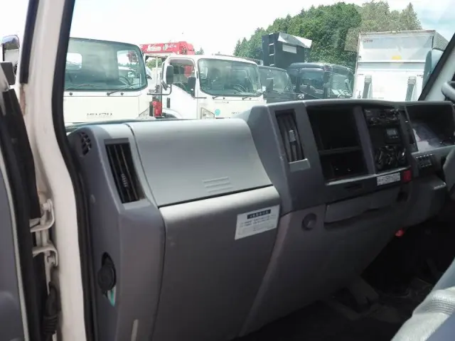 いすゞ エルフ TPG-NHS85AN(4WD)の写真40